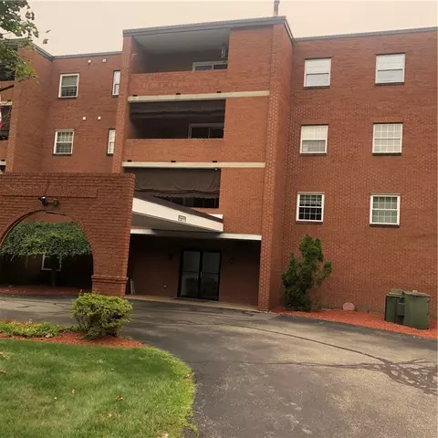 2850 Edgecliff Rd #36, New Kensington, PA 15068