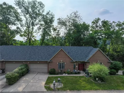 110 Lucca Ln, Oakmont, PA 15139