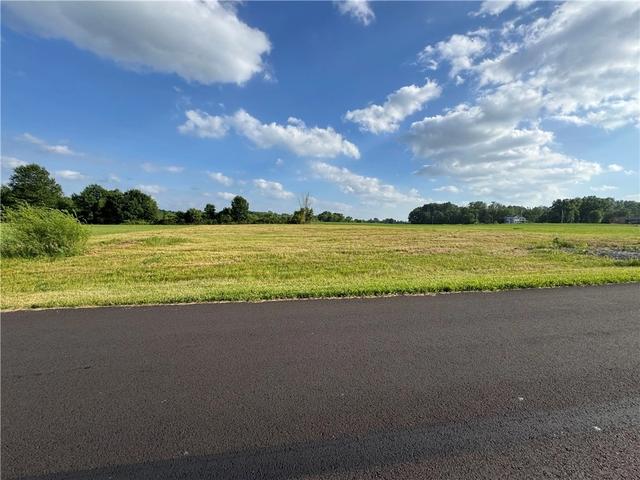 lot25 Tradewind Dr, New Castle, PA 16102