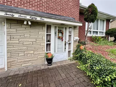 2781 Grant, New Kensington, PA 15068