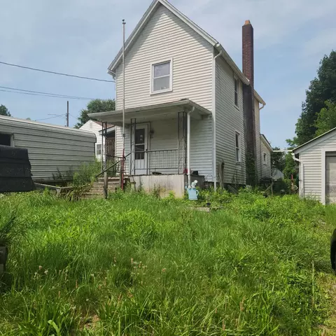 132 Thomas, Butler, PA 16001
