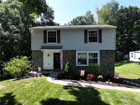 158 Squirrel Hollow Rd, Gibsonia, PA 15044