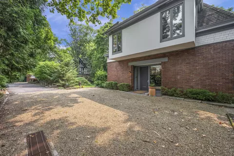 1 Parkton, Pittsburgh, PA 15232