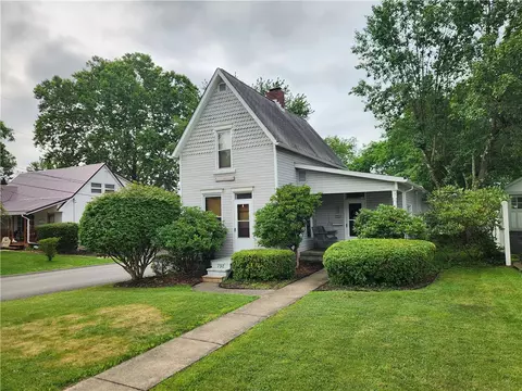 798 Race St, Waynesburg, PA 15370