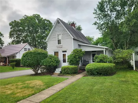 798 Race St, Waynesburg, PA 15370