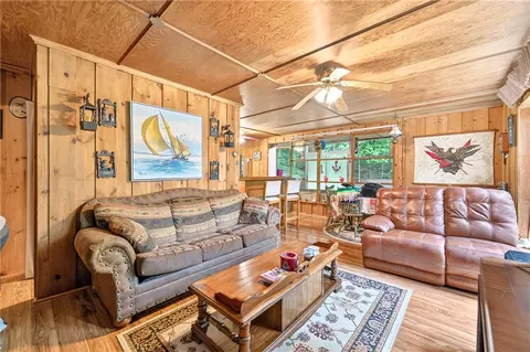 Living - 627 E Lakeview Rd, Confluence, PA 15424 photo 1 of 3