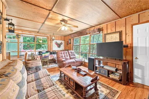 Living - 627 E Lakeview Rd, Confluence, PA 15424 photo 2 of 3