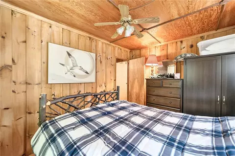 Bedroom - 627 E Lakeview Rd, Confluence, PA 15424 photo 3 of 7