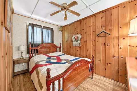 Bedroom - 627 E Lakeview Rd, Confluence, PA 15424 photo 6 of 7