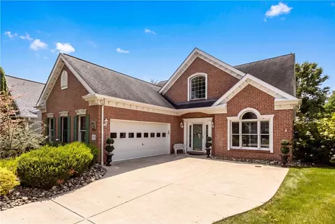 105 Driftwood Dr, Mcmurray, PA 15317