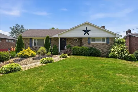 125 W Rockenstein Ave, Butler, PA 16001