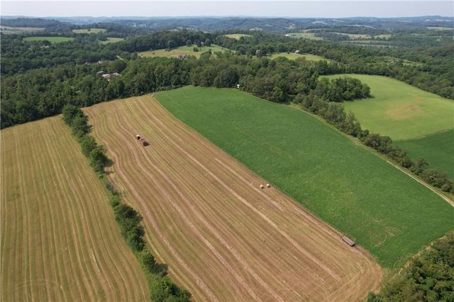 213 Turnpike Rd, Mount Pleasant, PA 15666