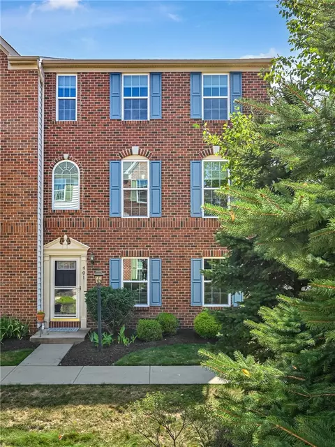 401 Pointe View Dr, Mars, PA 16046