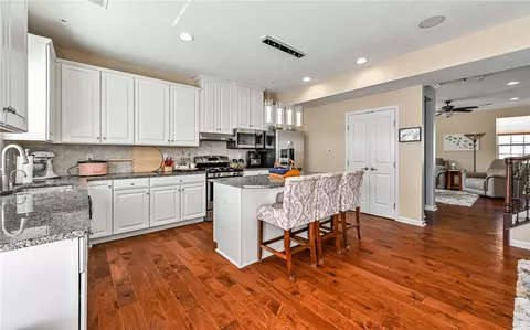 Kitchen - 401 Pointe View Dr, Mars, PA 16046 photo 2 of 3
