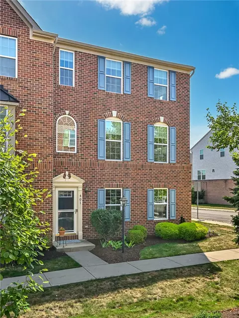 Exterior - 401 Pointe View Dr, Mars, PA 16046 photo 5 of 7