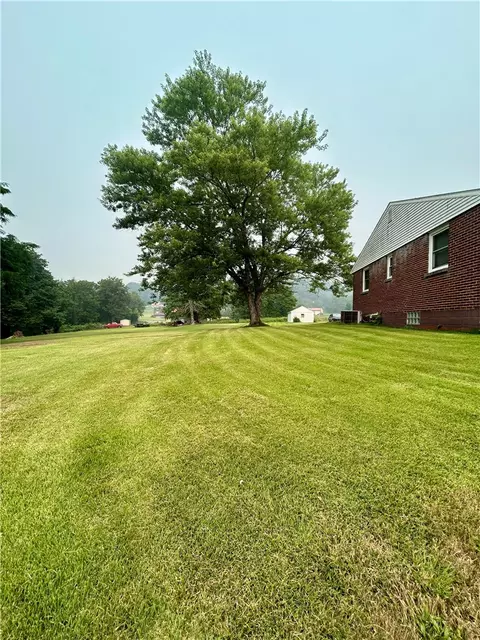 Exterior - 2013 State St, Clairton, PA 15025 photo 4 of 7