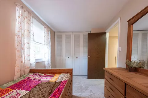 Bedroom - 122 Painter St, Trafford, PA 15085 photo 6 of 7