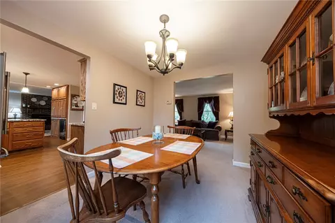 Dining - 122 Painter St, Trafford, PA 15085 photo 3 of 5