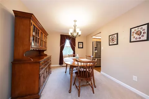 Dining - 122 Painter St, Trafford, PA 15085 photo 2 of 5