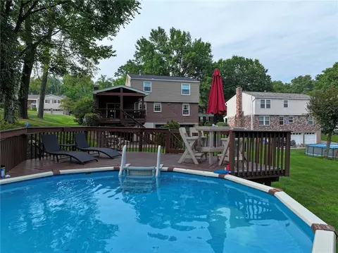 Exterior - 122 Painter St, Trafford, PA 15085 photo 7 of 11
