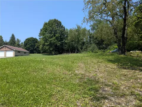943 Strangford Rd, Blairsville, PA 15717
