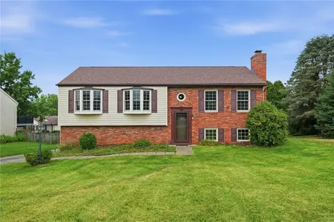 500 Greenspire Ct, Cranberry Township, PA 16066