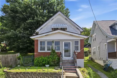 1633 Creedmoor Ave, Pittsburgh, PA 15226