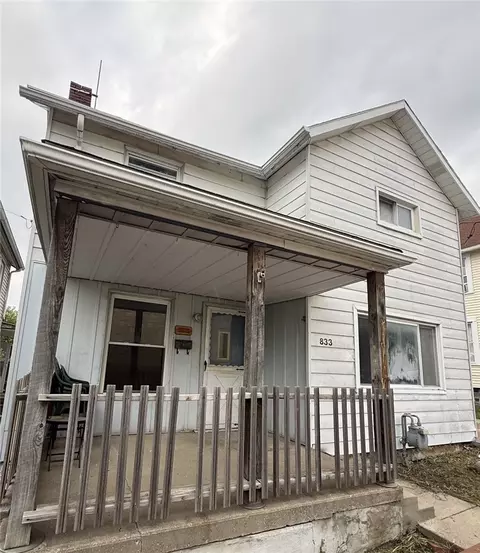 833 Morton St, New Castle, PA 16101