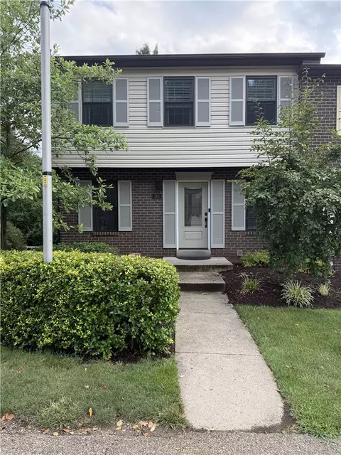 583 Thorncliffe Dr, Pittsburgh, PA 15205