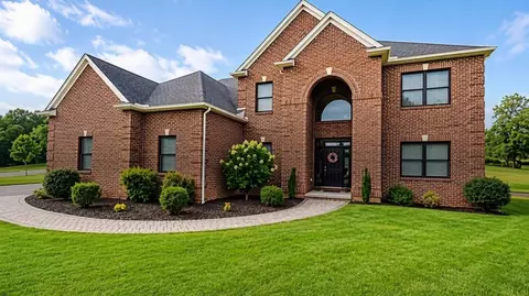 120 Trillium Way, Monaca, PA 15061