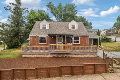 300 Pershing Dr, New Kensington, PA 15068