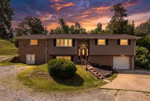 25 Liberty Ave, Burgettstown, PA 15021