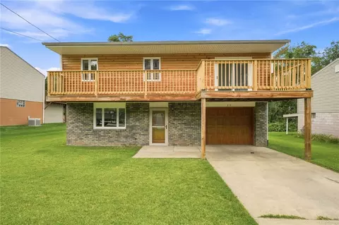 815 Maple Ave, North Versailles, PA 15137