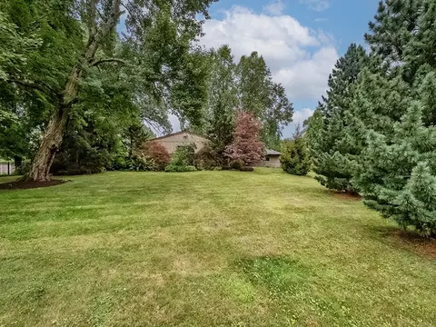2636 Sample Rd, Allison Park, PA 15101 photo 2