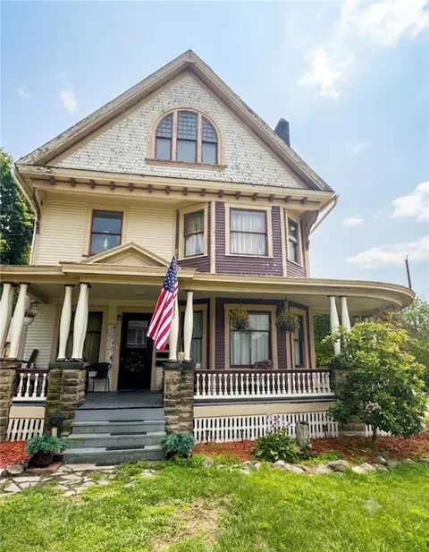 29 Chambers Ave, Greenville, PA 16125