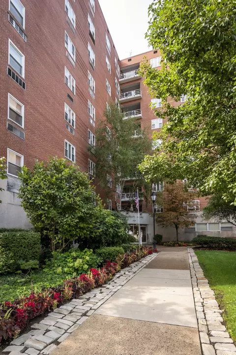 4625 Fifth #104, Pittsburgh, PA 15213