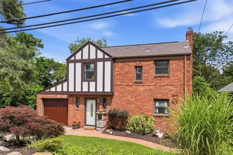 49 Audrey Dr, Pittsburgh, PA 15236