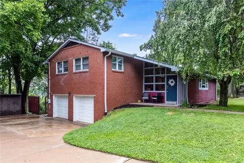 9 Highland Dr, Pittsburgh, PA 15202