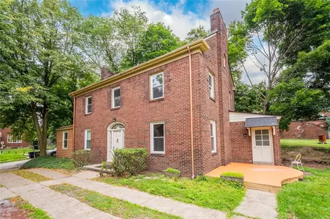 1513 Manor Ave, Mckeesport, PA 15132