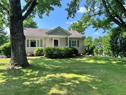 29 Donation Rd, Greenville, PA 16125