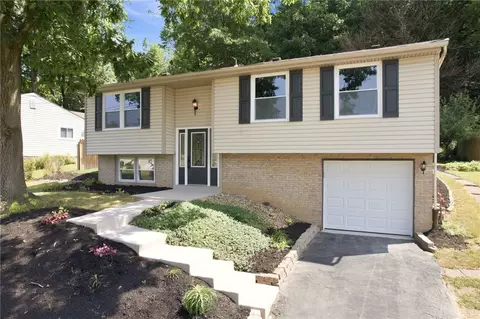 1613 Shawmut Dr, Glenshaw, PA 15116