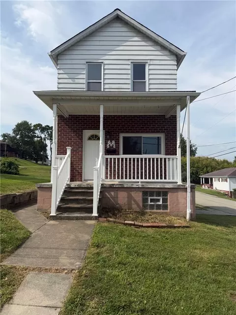 17 Columbus St, Belle Vernon, PA 15012