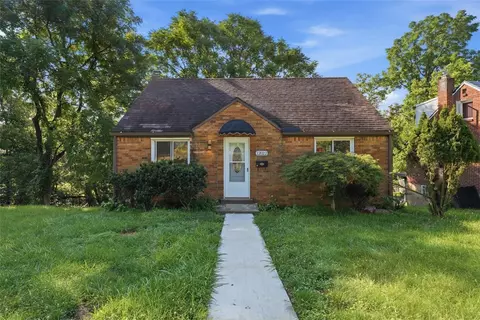 12022 Harvard Dr, Pittsburgh, PA 15235