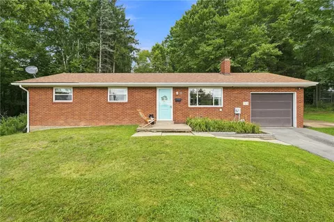 165 W Liberty St, Slippery Rock, PA 16057