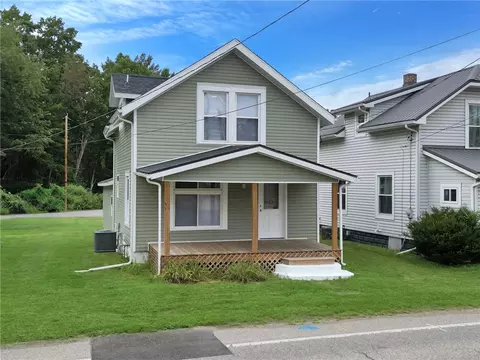 140 Portersville Rd, Ellwood City, PA 16117