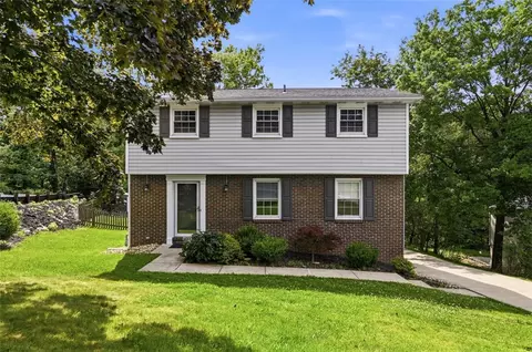 1446 Balsam Dr, Allison Park, PA 15101