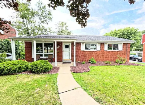 133 Elbrook Dr, Natrona Heights, PA 15065