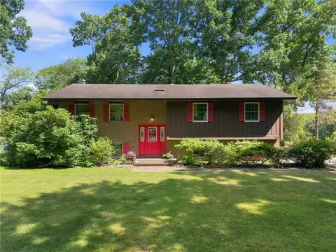 109 Deerfield Rd, Ligonier, PA 15658