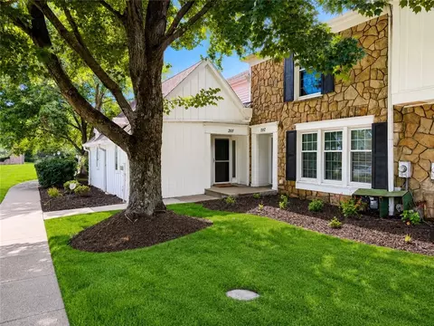 1770 Foxcroft Ln #201, Allison Park, PA 15101