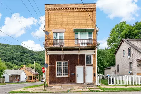 1526 2nd Ave, Beaver Falls, PA 15010